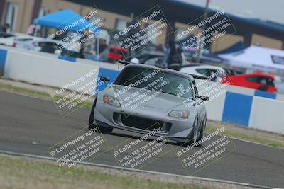 media/Dec-19-2025-Lucky Dog Racing (Fri) [[3b7b1b5fc8]]/Intermediate Low/Session 2 Turn 1/